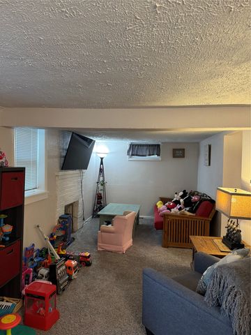 1322 Oak Park Avenue, Des Moines, IA 50313