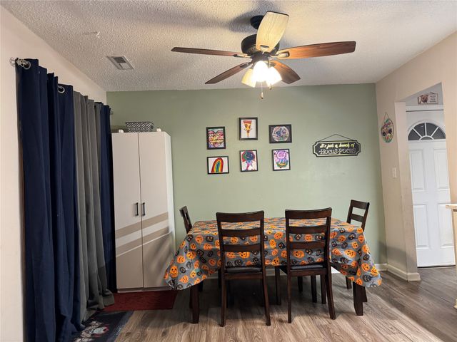 1322 Oak Park Avenue, Des Moines, IA 50313