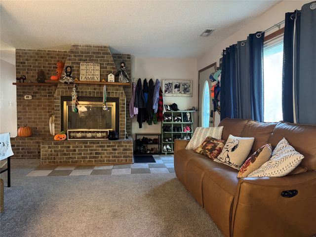 1322 Oak Park Avenue, Des Moines, IA 50313