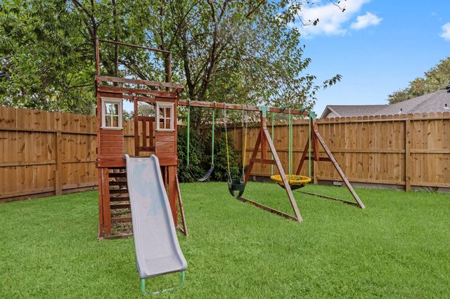 9735 Kemp Forest Drive, Houston, TX 77080