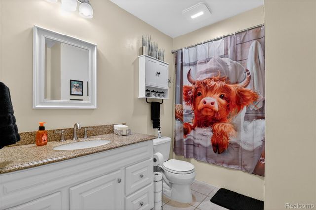 9474 Steephollow Drive, White Lake Charter Township, MI 48386