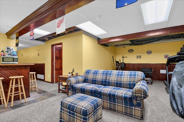 9474 Steephollow Drive, White Lake Charter Township, MI 48386