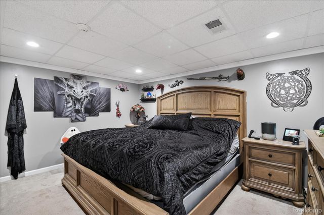 9474 Steephollow Drive, White Lake Charter Township, MI 48386