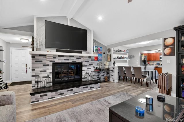 9474 Steephollow Drive, White Lake Charter Township, MI 48386