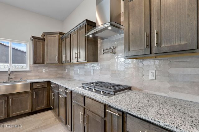 15169 Conviction Avenue, El Paso, TX 79938