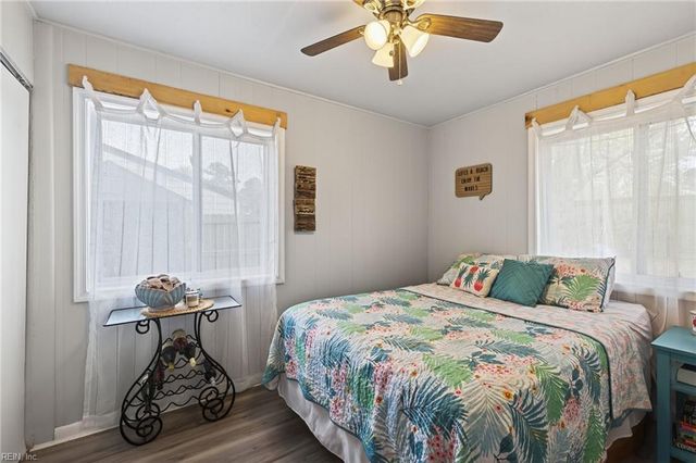 408 Coconut LN, Virginia Beach, VA 23452