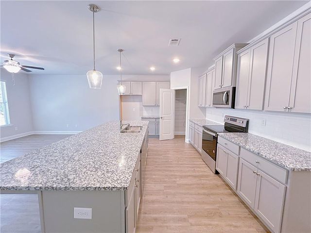 2586 Mills Commons Drive, Decatur, GA 30034