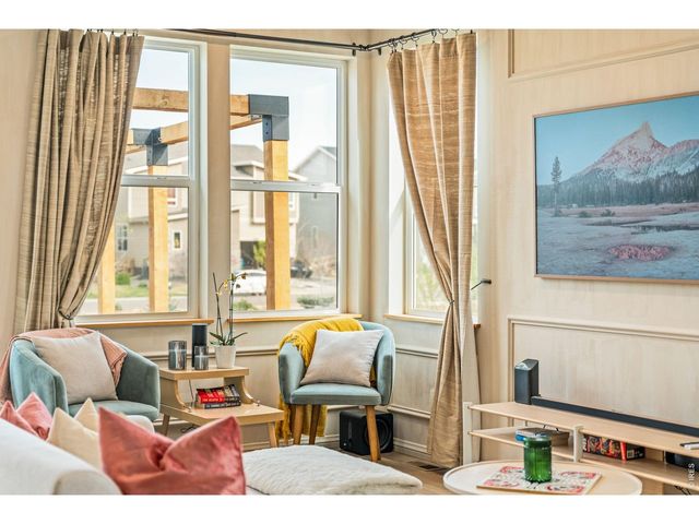 5018 Leopold Ln, Timnath, CO 80547