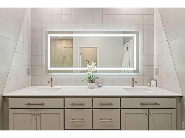 5018 Leopold Ln, Timnath, CO 80547