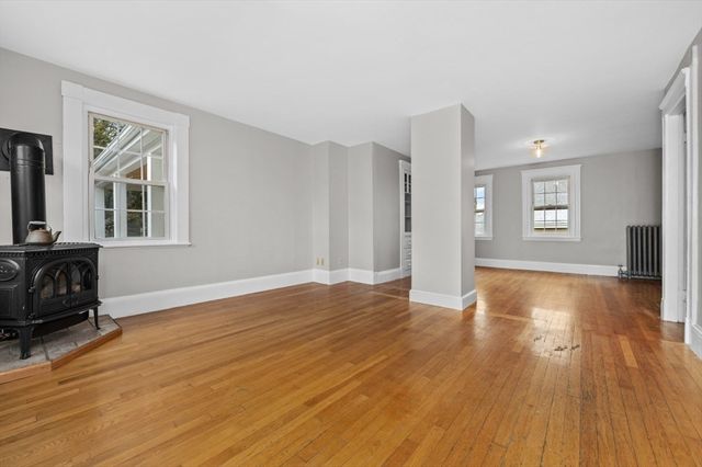 48 Franklin St, Peabody, MA 01960