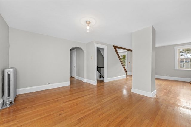 48 Franklin St, Peabody, MA 01960