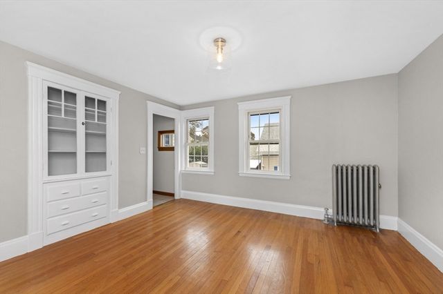 48 Franklin St, Peabody, MA 01960