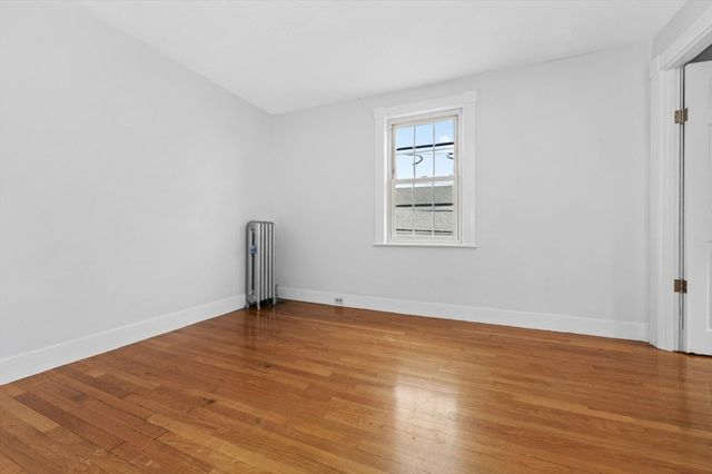 48 Franklin St, Peabody, MA 01960