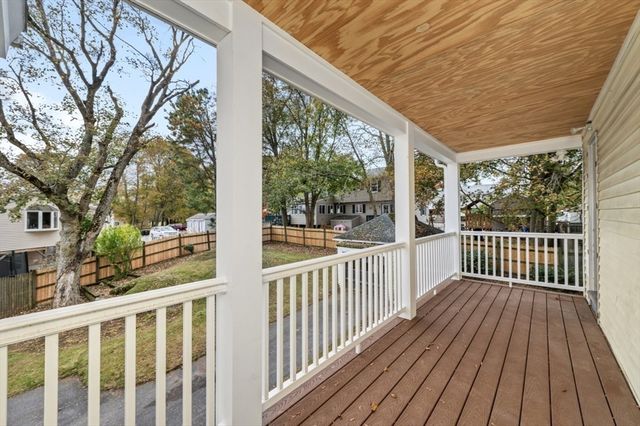 48 Franklin St, Peabody, MA 01960