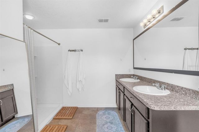 16610 BROADFORD LANE, Clermont, FL 34714
