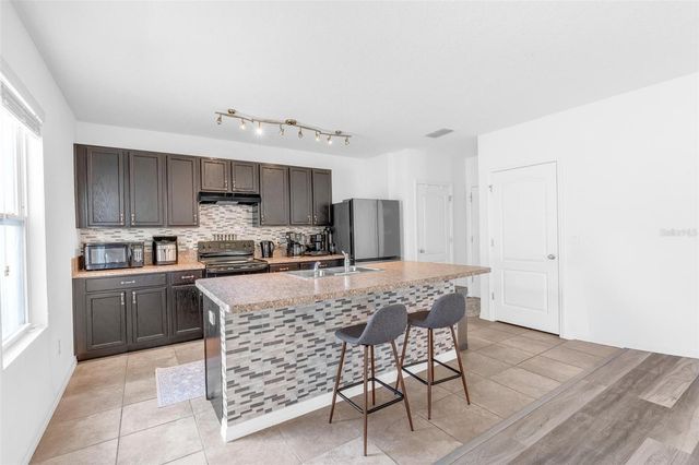 16610 BROADFORD LANE, Clermont, FL 34714