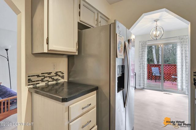 2940 Sun Spot Circle, Anchorage, AK 99507