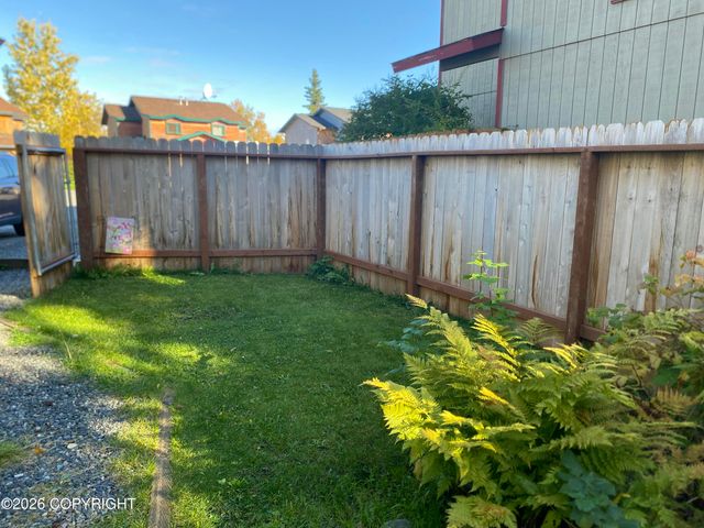 2940 Sun Spot Circle, Anchorage, AK 99507