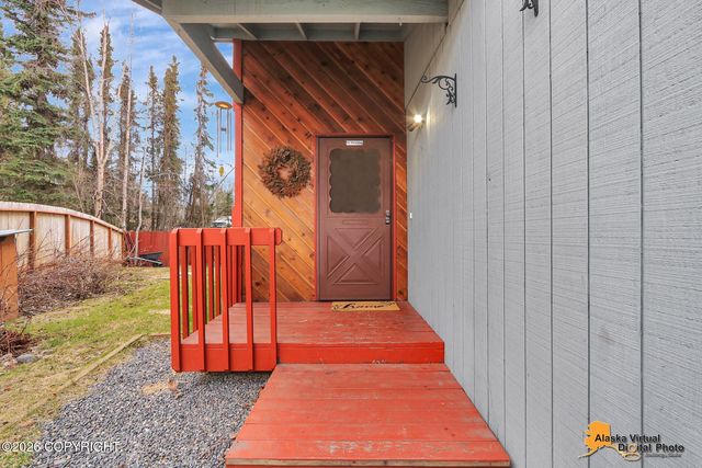 2940 Sun Spot Circle, Anchorage, AK 99507