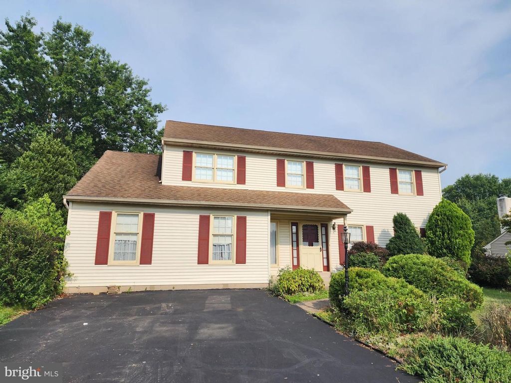 44 CHANCERY RD, Langhorne, PA 19047