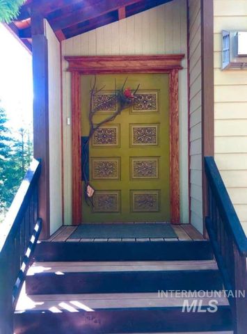 1021 NW Smokey Bear Ln, Kendrick, ID 83537 property photo