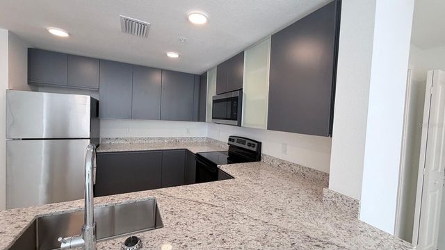 5587 MILLENIA PARK BLVD 210, Orlando, FL 32839