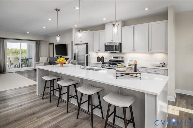 2840 Calgary Ln, Chester, VA 23831