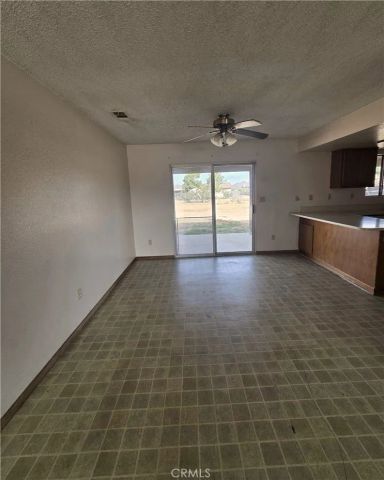 22684 Powhatan, Apple Valley, CA 92308