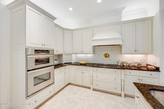 409 S Palm Island Circle, Indian River Shores, FL 32963