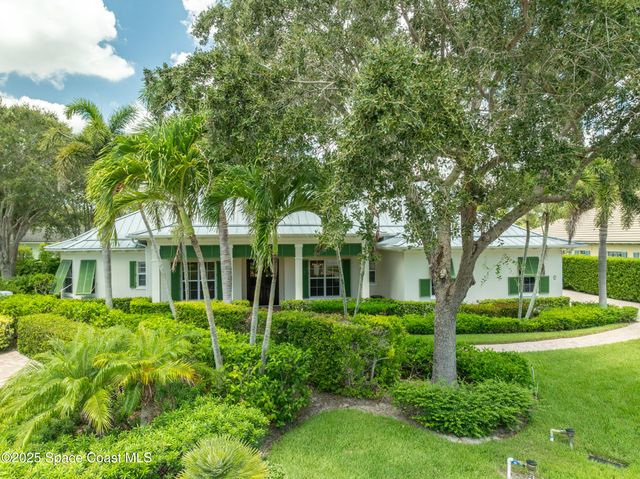409 S Palm Island Circle, Indian River Shores, FL 32963