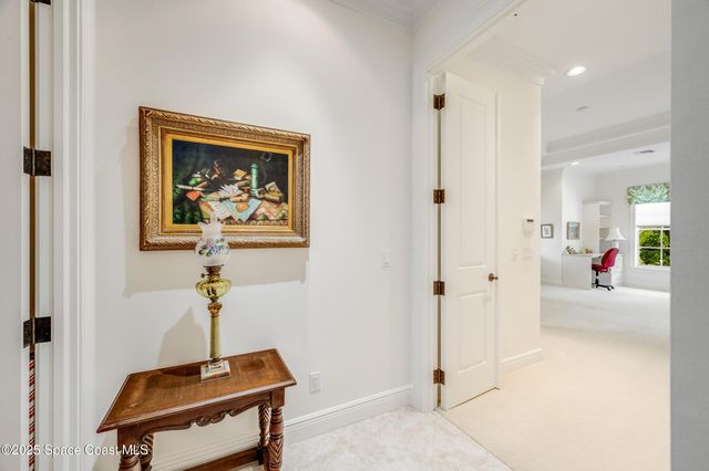 409 S Palm Island Circle, Indian River Shores, FL 32963