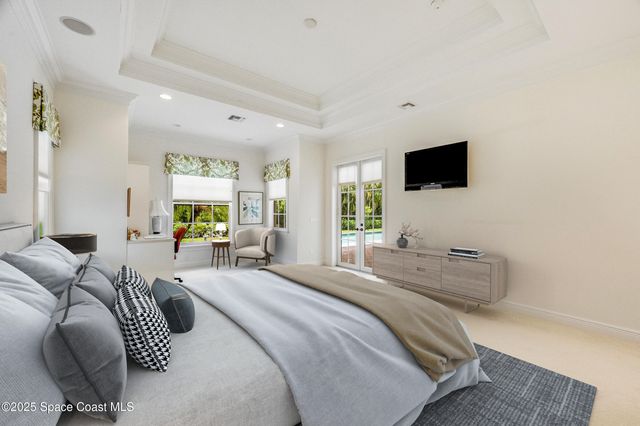 409 S Palm Island Circle, Indian River Shores, FL 32963