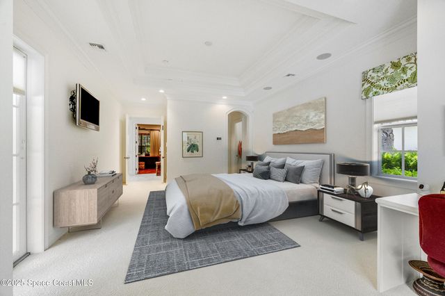 409 S Palm Island Circle, Indian River Shores, FL 32963