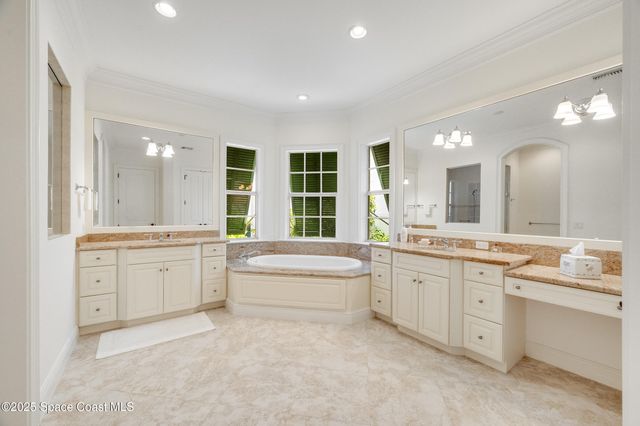 409 S Palm Island Circle, Indian River Shores, FL 32963