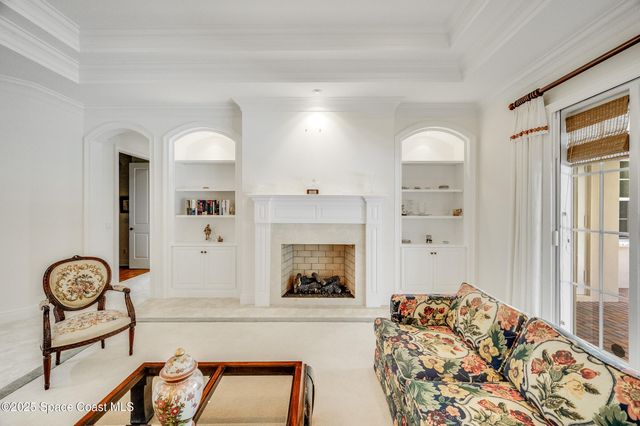 409 S Palm Island Circle, Indian River Shores, FL 32963