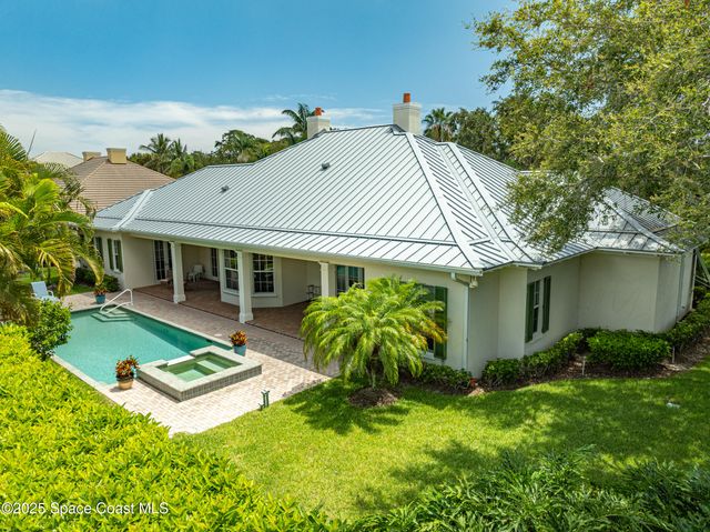 409 S Palm Island Circle, Indian River Shores, FL 32963