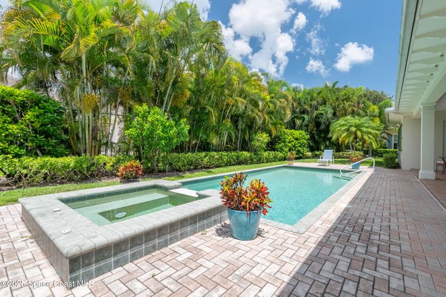 409 S Palm Island Circle, Indian River Shores, FL 32963