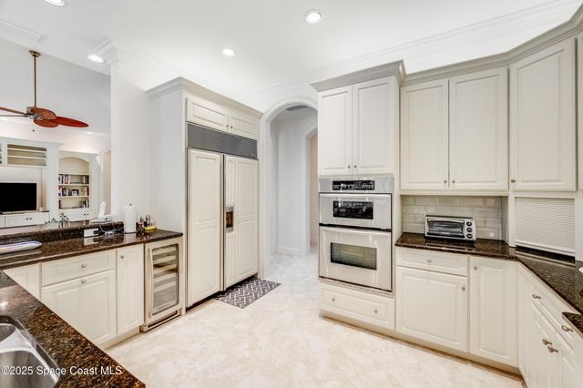 409 S Palm Island Circle, Indian River Shores, FL 32963