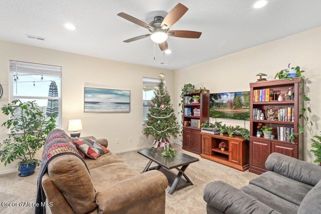 6024 W Quinn Way, Rathdrum, ID 83858