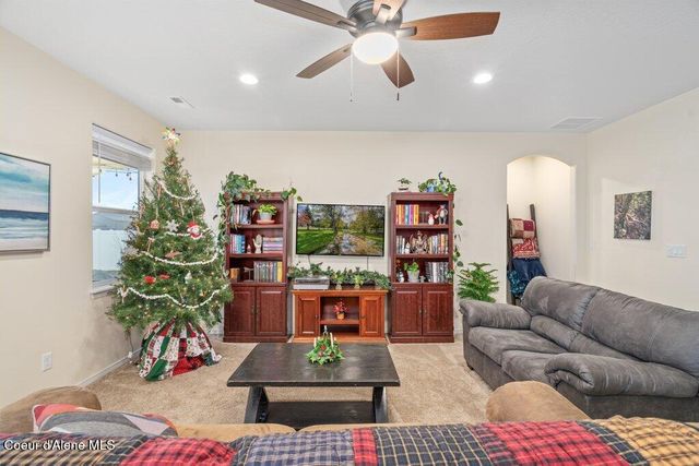 6024 W Quinn Way, Rathdrum, ID 83858