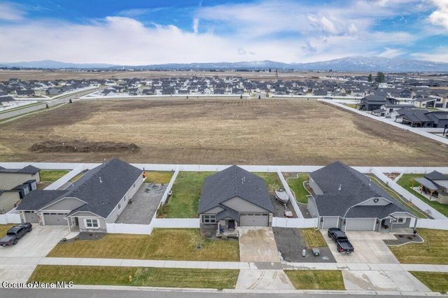 6024 W Quinn Way, Rathdrum, ID 83858