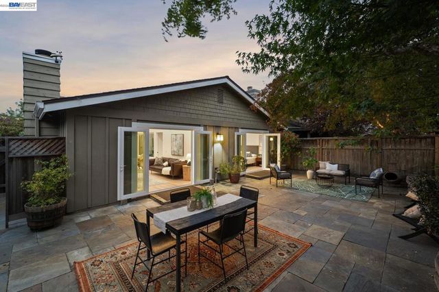 135 Avington Rd, Alameda, CA 94502