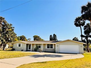 754 SEMINOLE BOULEVARD, Tarpon Springs, FL 34689