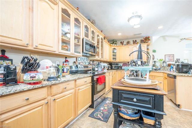 3405 Dumpling CT, Suffolk, VA 23435