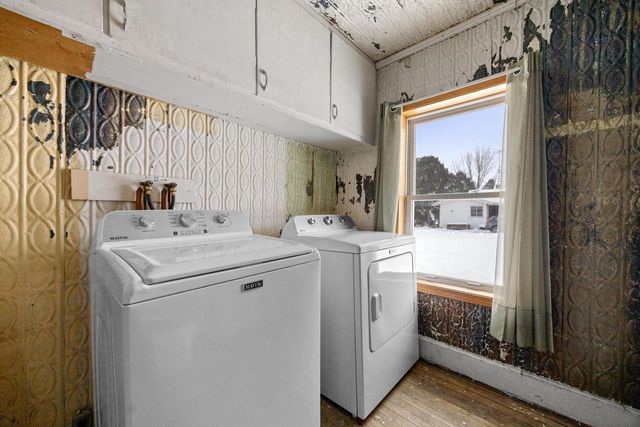 225 E Centre Street, Footville, WI 53537