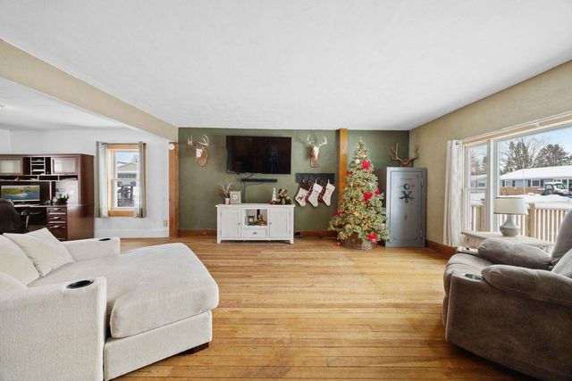 225 E Centre Street, Footville, WI 53537