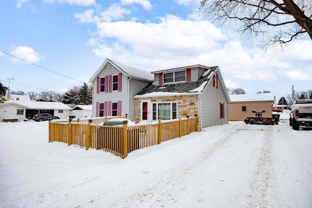 225 E Centre Street, Footville, WI 53537