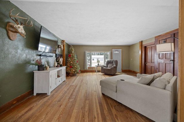 225 E Centre Street, Footville, WI 53537