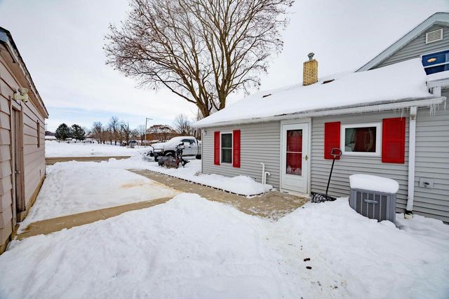 225 E Centre Street, Footville, WI 53537