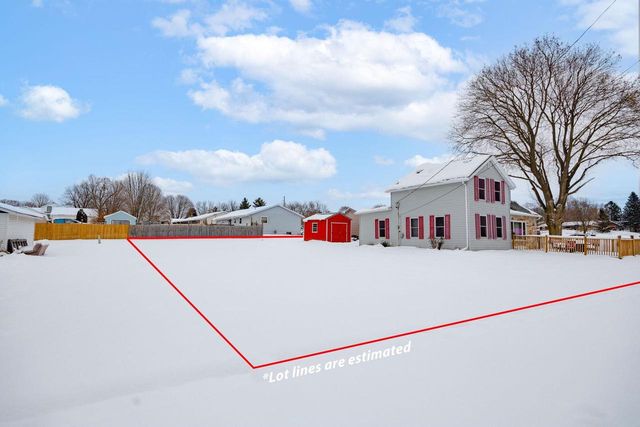 225 E Centre Street, Footville, WI 53537